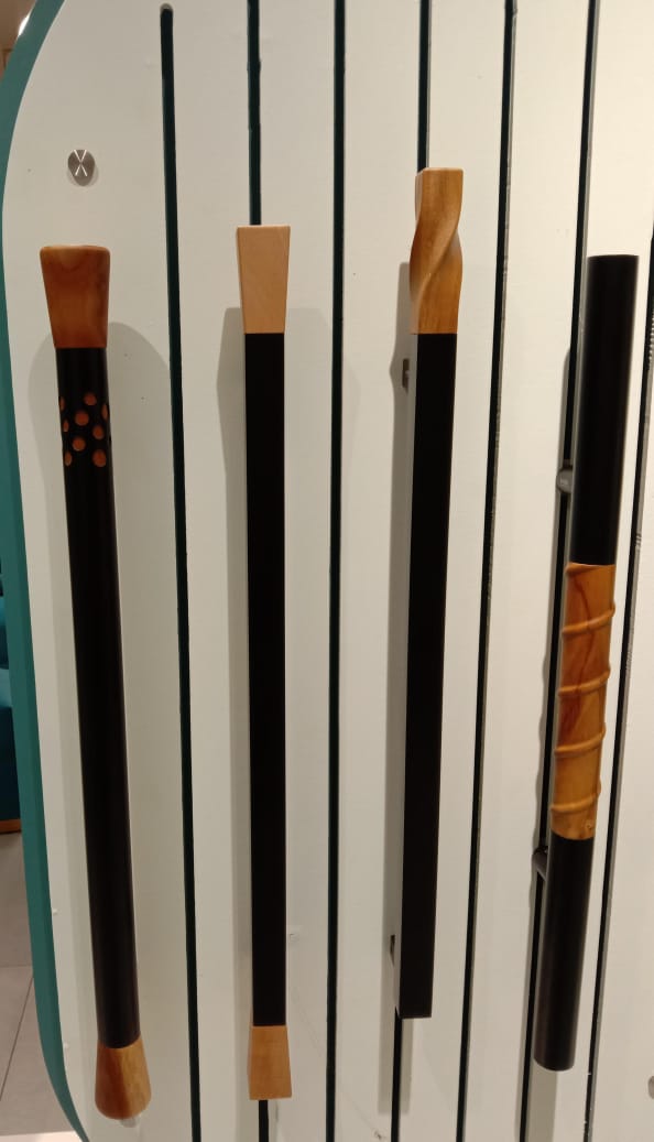 TUNES  WOOD/BLACK CODE 617TO620